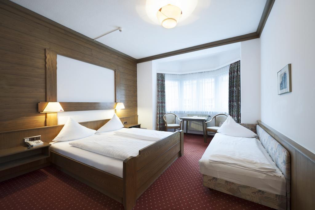 Hotel Goldener Loewe Kufstein Room photo